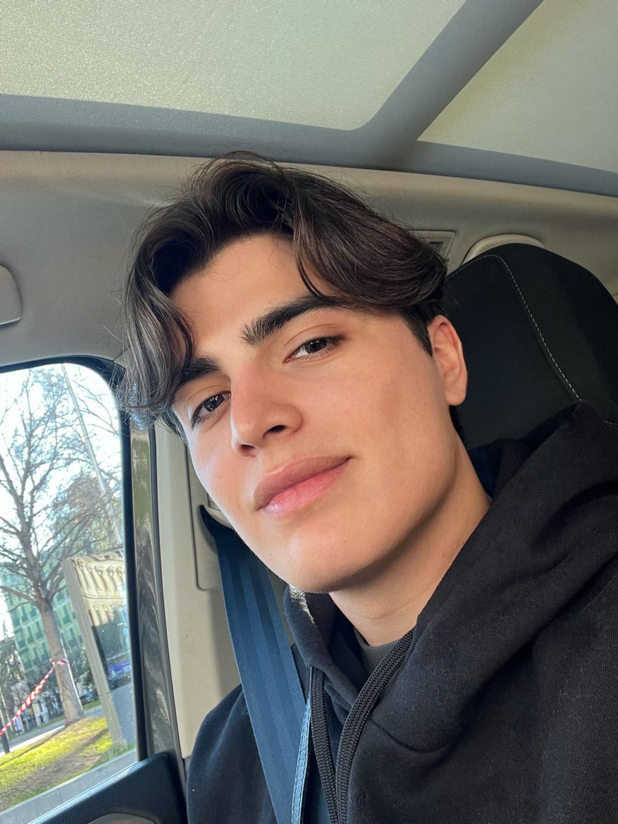 alejandrofe1996's tweet photo. Hi 👋 https://t.co/WSK0QvW1Up