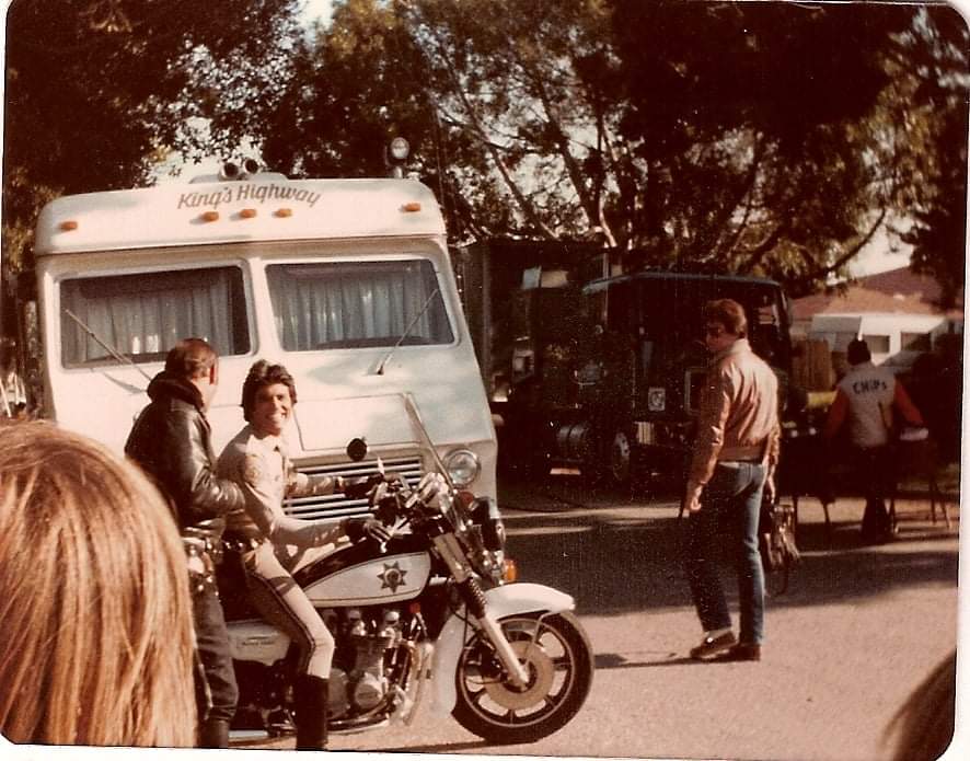 Sean_Slypig's tweet photo. @LarryDWilcox Doubt you'll remember this, but this was taken during the episode that Robert Pine directed and was filmed across the street from my childhood home in West Los Angeles. https://t.co/Tu1uxjOfZ4