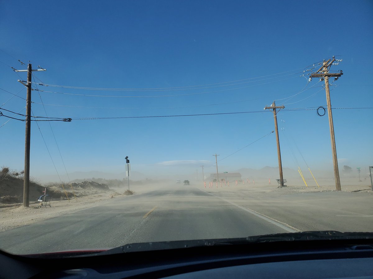 DJKing78's tweet photo. It's hard to stand up even in this wind. Feel the wind chill too. Brrr. #Pahrump #wxnv https://t.co/SNIKGPfGYs