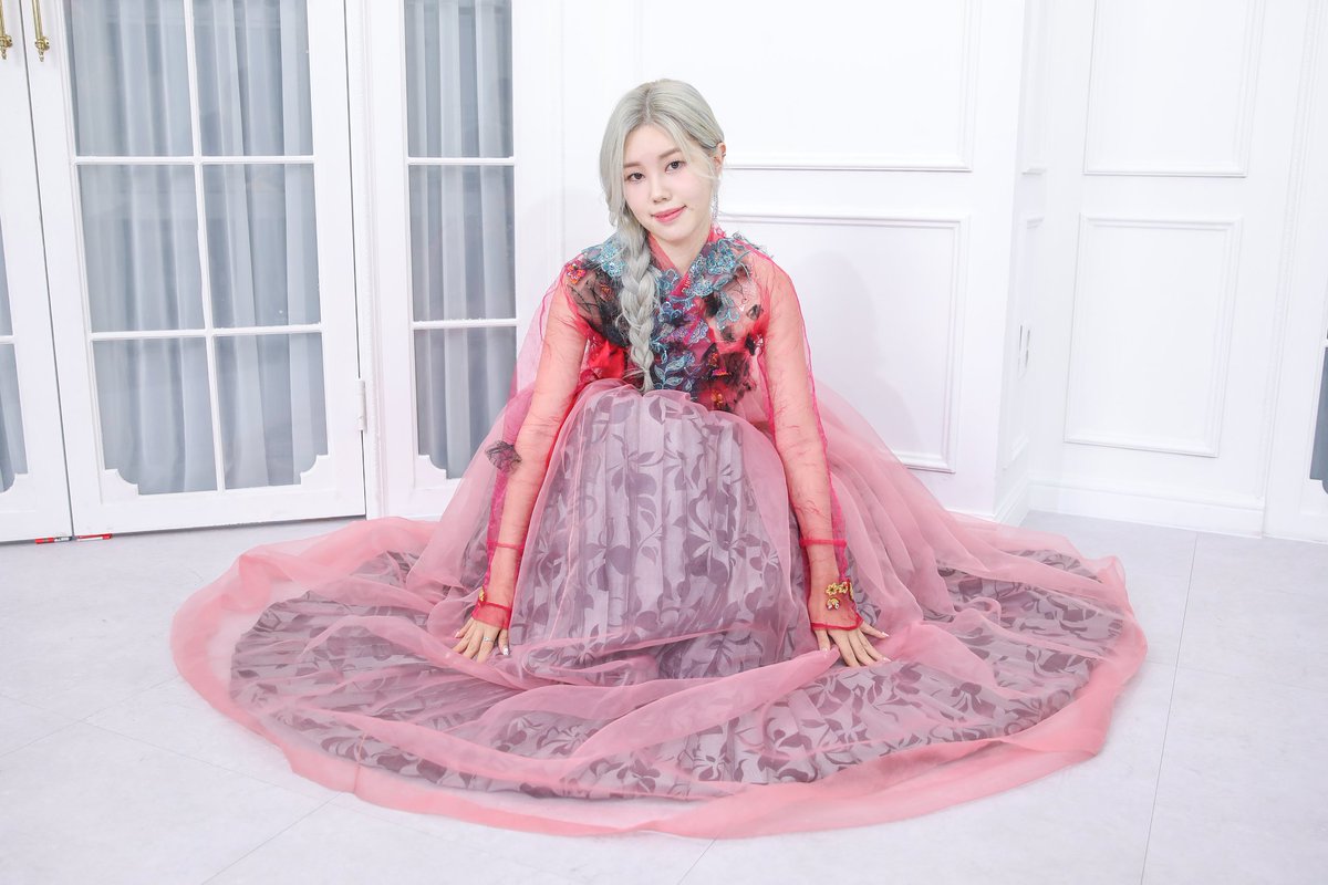 FnLVXttacAEcSzS?format=jpg