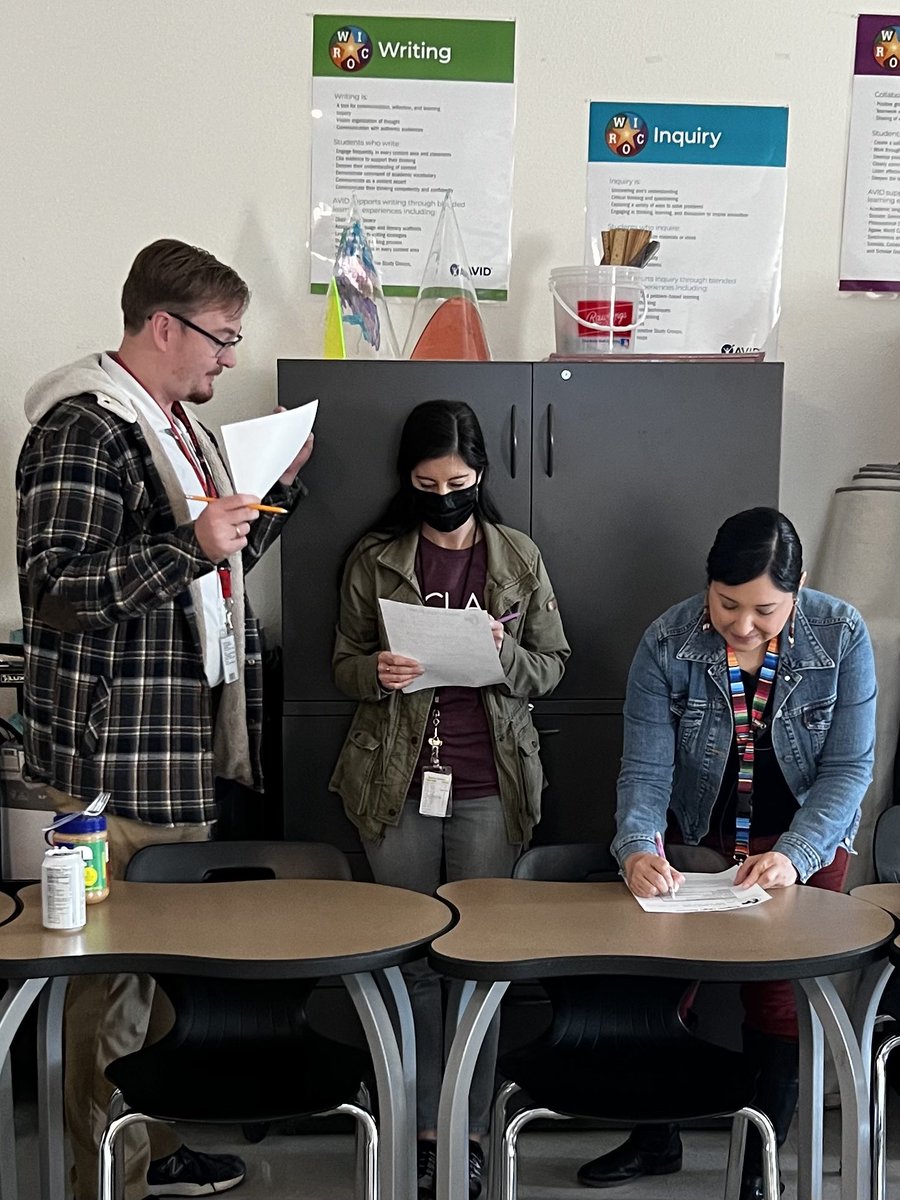SeguinHSTx's tweet photo. SHS Guiding Coalition PLC #9 is modeling an Exit Ticket Discussion today via a Stand Up, Hand Up, and Pair Up strategy. #Bin23 https://t.co/SDPD1SxsnF