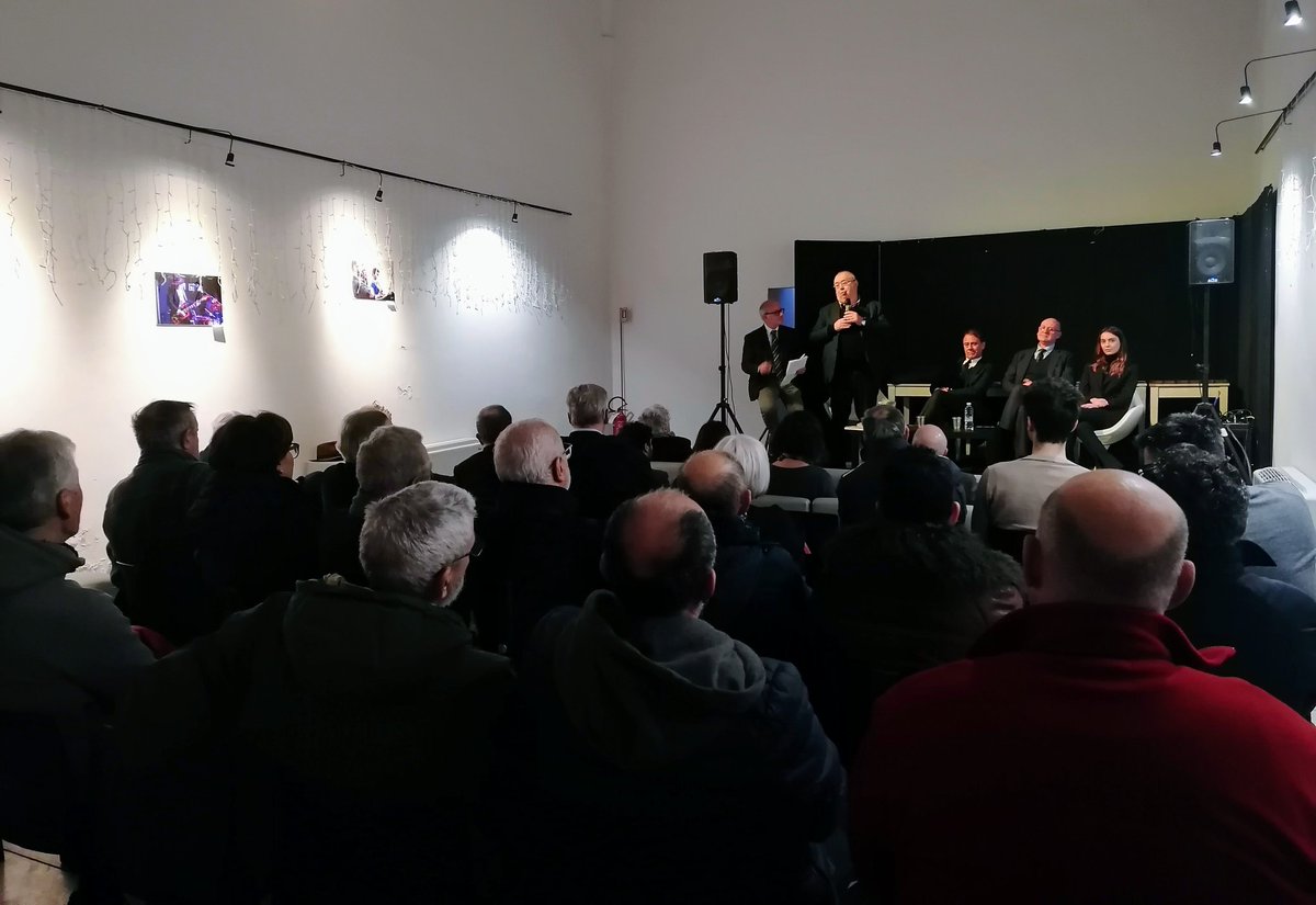 Sala piena per la presentazione dell'ultimo libro dell'<a href="/avvbenedetto/">Giuseppe Benedetto</a>, Presidente della <a href="/fleinaudi/">Fondazione Luigi Einaudi</a>. Con lui l'onorevole <a href="/andrea_cangini/">Andrea Cangini</a>, <a href="/BenedettaFrucci/">Benedetta Frucci</a> e <a href="/MarcoMarianiFLE/">Marco Mariani</a>. 

Si parla di giustizia.
Si parla di magistratura.