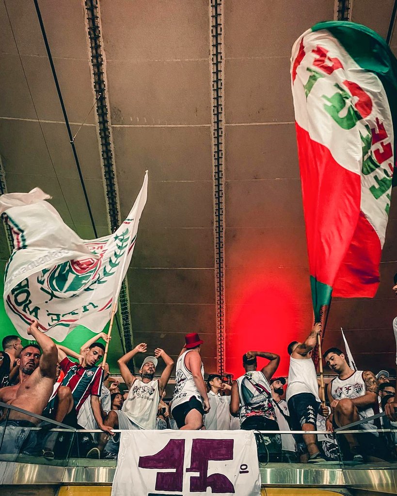 vasconceloos4's tweet photo. Sempre será por essa cores!🇭🇺 https://t.co/LN73AxSbtW
