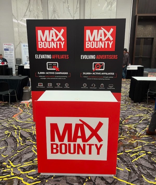 MaxBounty tweet media