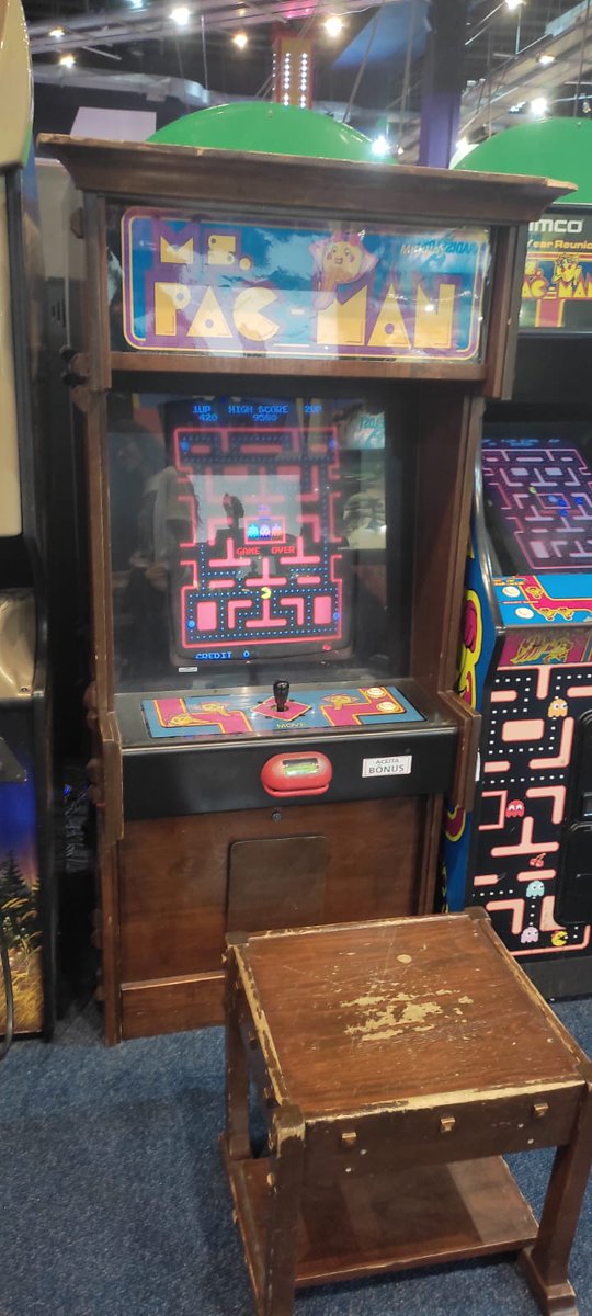Weekend playing the original pac man arcade. #PacMan