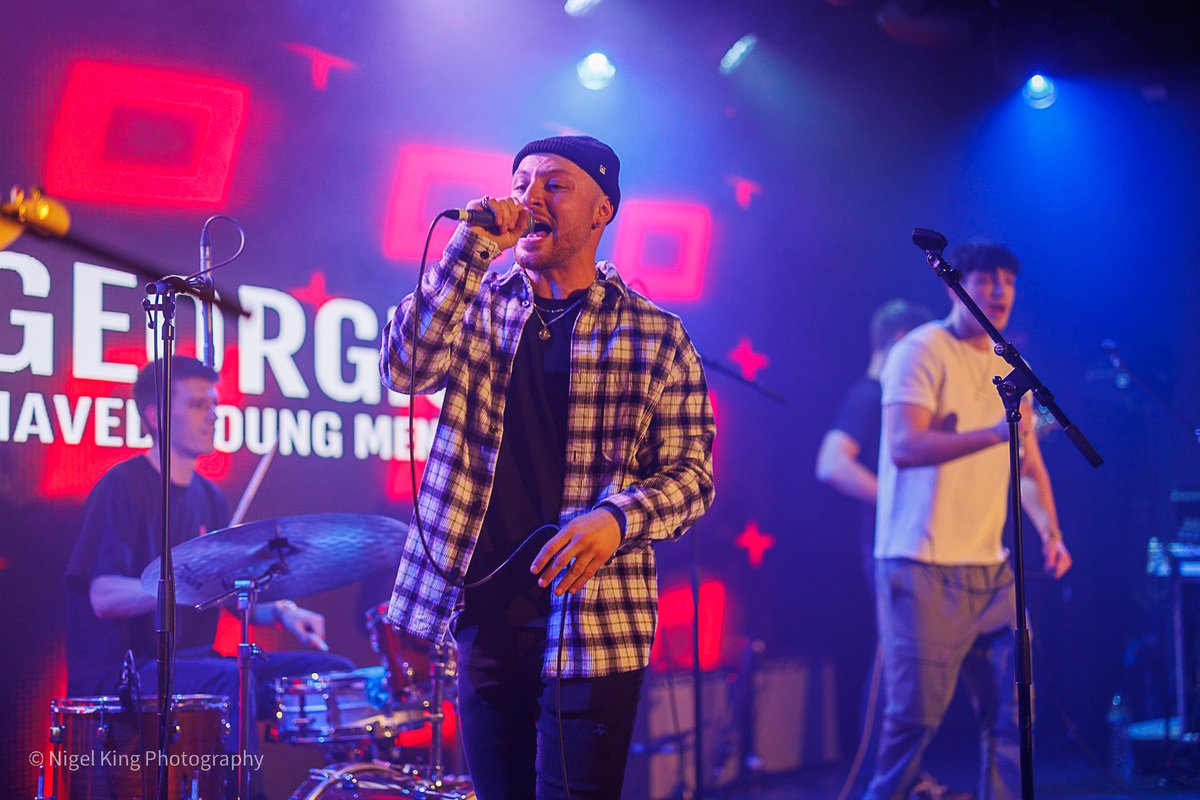 .@HarriGeorgio & The Well Behaved Young Men at @metronomenotts last week for @bbcintroducing and @beatonthebeeb . #LiveMusicPhotography #GigPhotography #musicphotography #musicphotographer #NottinghamPhotographer #bbcintroducing #bbcintroducingmidlands