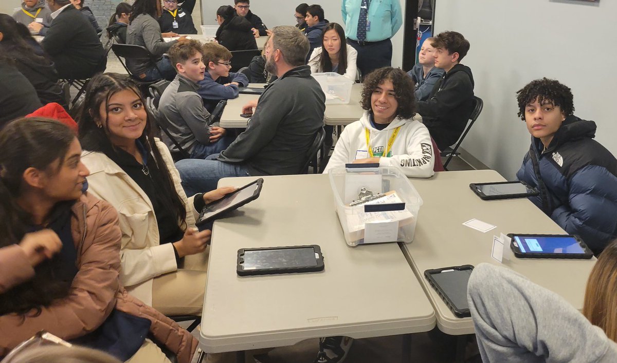 JAofNJ's tweet photo. Thanks to Verizon volunteers for dedicating their time to mentor students from Passaic County Technical Institute and Great Meadows Middle School at Finance Park!  
#janj #inspire #boundlesspotential #financepark https://t.co/TvqeYB0vEh