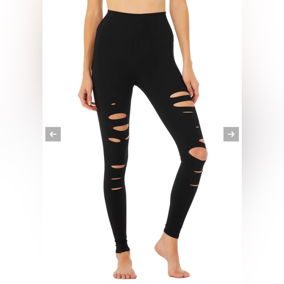 Becky15797268's tweet photo. So good I had to share! Check out all the items I'm loving on @Poshmarkapp #poshmark #fashion #style #shopmycloset #aloyoga #quackerfactory #ninewest: https://t.co/2DHPIbBKFJ https://t.co/lK1pf9bf9r
