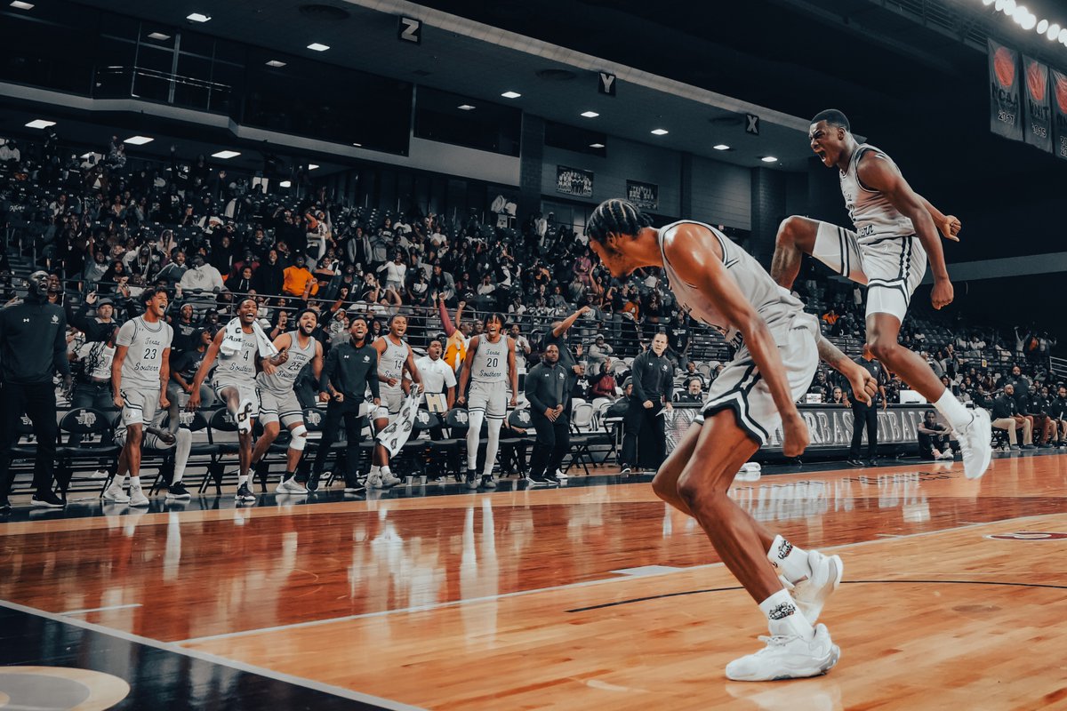 Brandon Chambers tweet media