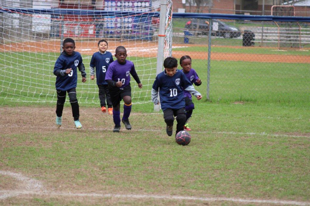COTparks's tweet photo. The feet did the talking Saturday morning on the Soccer Field at Levy Park. Levy Park hosts games for U6 and U8. #checkmyfootwork #itstartsinparks https://t.co/55lLlHrHab