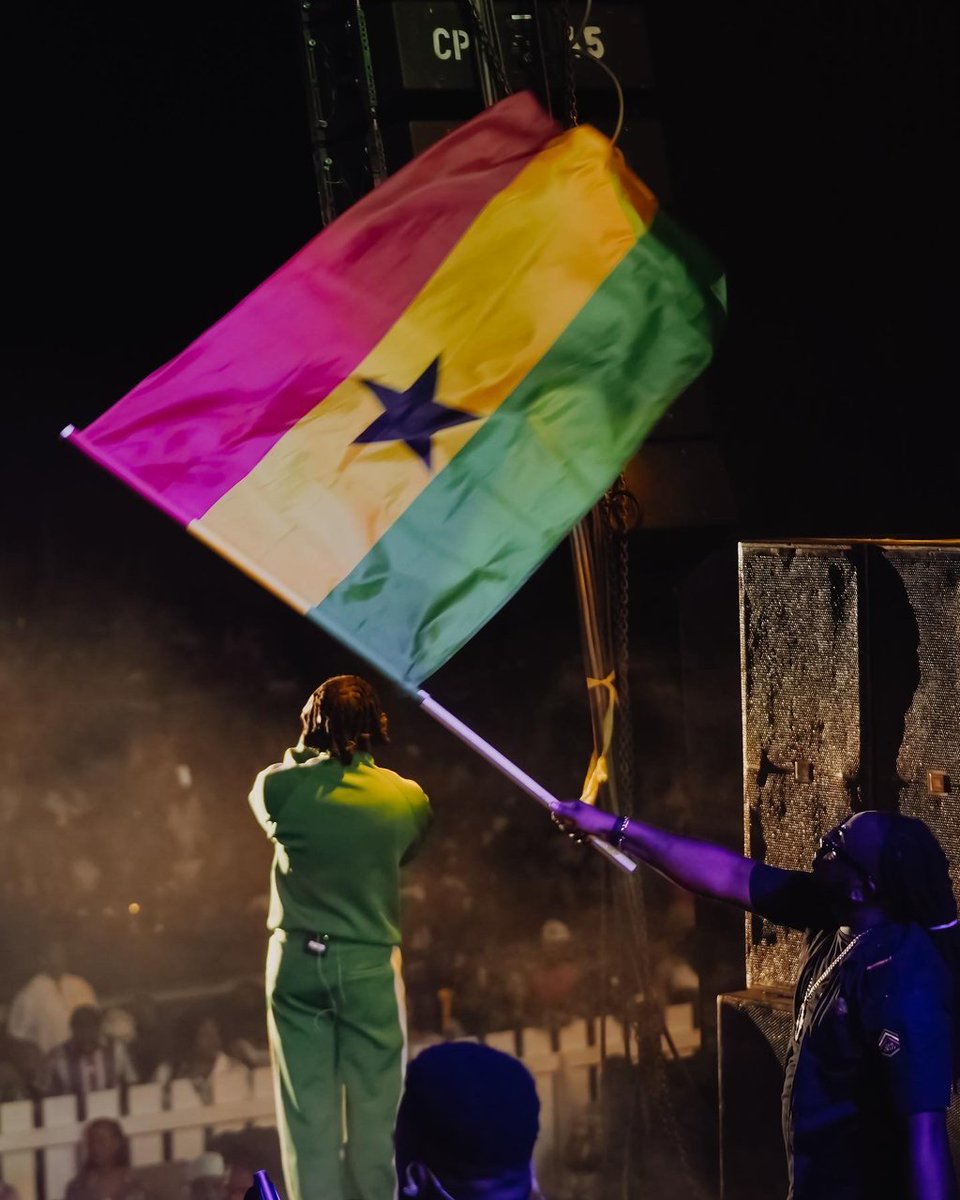 stonebwoy's tweet photo. Astral Ancestor ☄️ https://t.co/RJOKvbsZhB