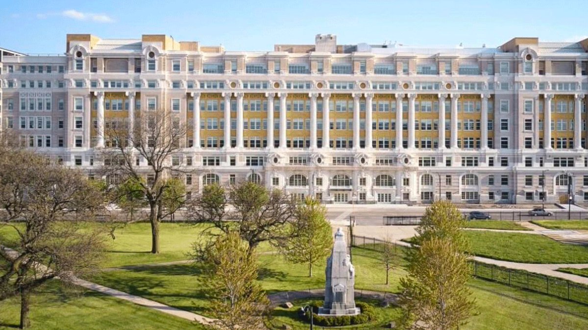 EmpoweringPumps's tweet photo. When Chicago’s Cook County Hospital was converted into hotels that serve as temporary residences for medical staff as well as guests visiting nearby patients, it need a massive #renovation of the #HVAC system. https://t.co/TtqZJXKFH5 #PumpTalk @ArmstrongFT #DesignEnvelope https://t.co/UPJScWBR5f