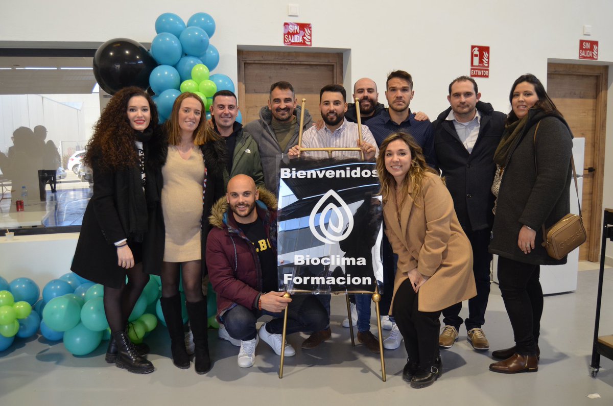 Bioclima_FP's tweet image. Insuperable, cómo nos hicisteis sentir el día de nuestra inauguración 😊 

Gracias por formar parte de un día tan especial para #bioclimaformacion 

Sin vosotros, todo esto no sería posible 💚