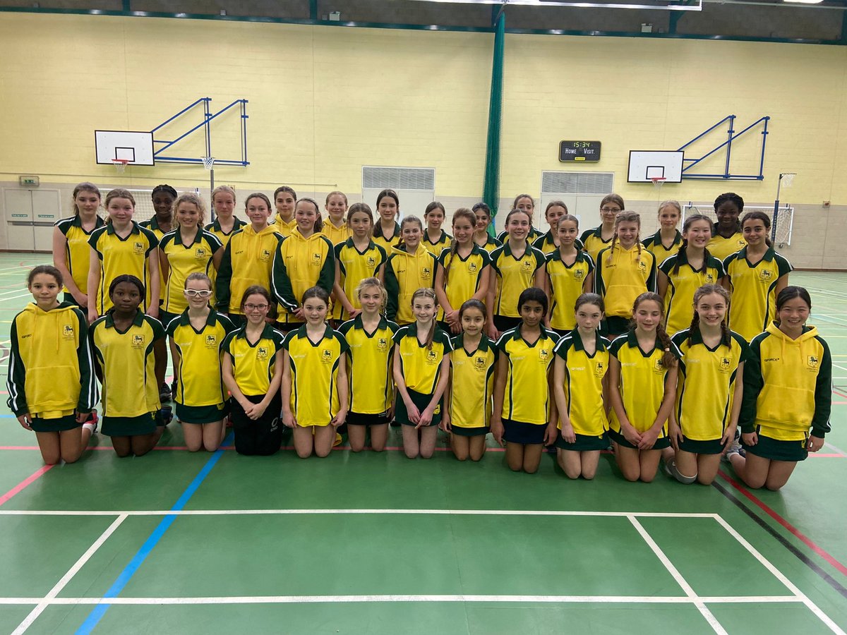 SurreyNetball's tweet image. U13 Netball academies were in action this weekend against ⁦@BerksNetball⁩ ⁦@NetballInSussex⁩ ⁦@Hants_Netball in the morning and then an internal competition  in the afternoon 💛💚 #basicslookinggood #keepworkinghard #SurreyNetball