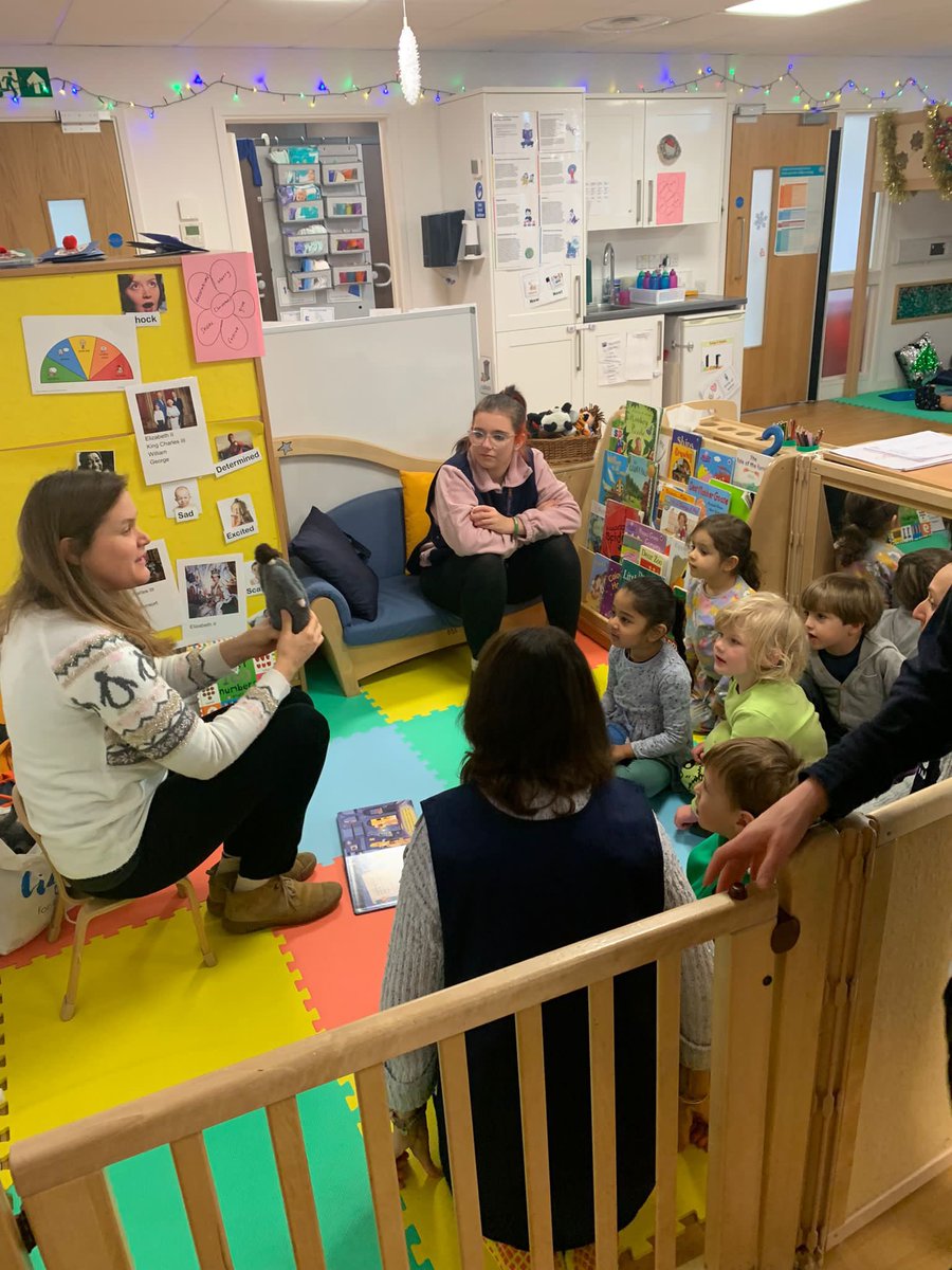 Rev. Tori came into nursery recently to read a story to the children, they enjoyed listening and using the puppets 💜🧡

#cobham #elmbridge #familysupport #childrenscharity