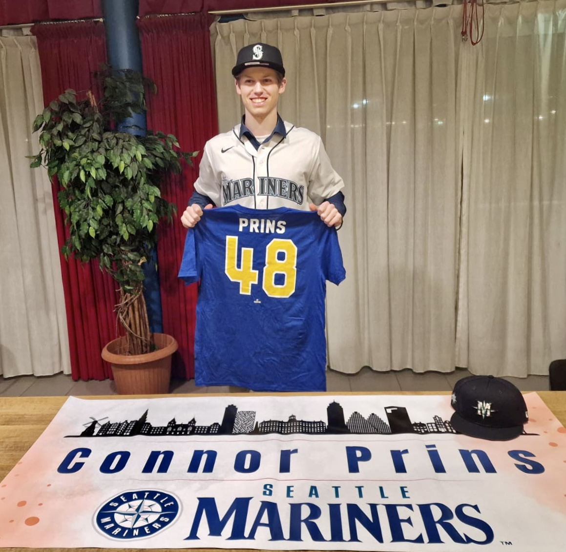 MsPlayerDev's tweet photo. Adding another international signee 🇳🇱 

We’ve signed RHP @ConnorPrins48 out of Amsterdam, Netherlands! #SeaUsRise https://t.co/rJ8NoZs7v7