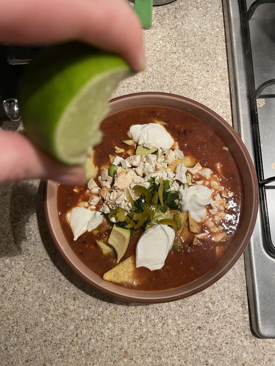 Sophie Owers 👻 tweet media