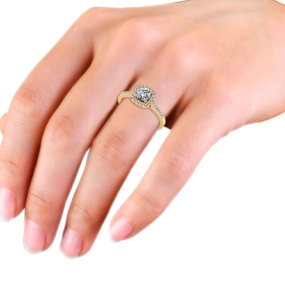 lustigbrothers's tweet image. 1 carat Round Diamond Halo Engagement Ring. etsy.me/3hAXUrX #rounddiamondring #customdiamondring #uniquediamondring @etsymktgtool