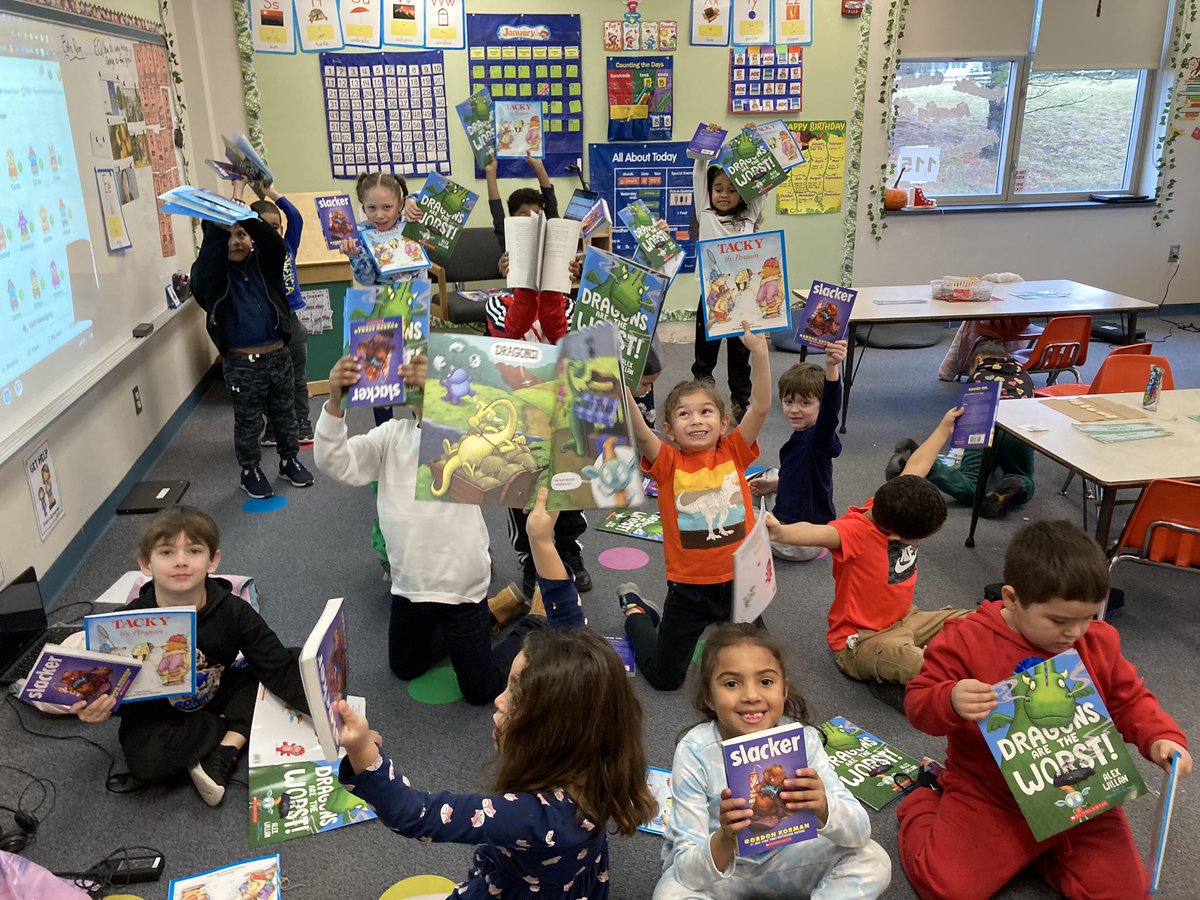 JackWeikert's tweet photo. BOOK BOX DAY! π¦π
We love book box day! We got two books to keep from Mr. Weikert & Friends and a third book from one of our classroom families! How awesome! πππ
#BookBoxDay @BASDLincolnCS https://t.co/8qBbUbuWp1