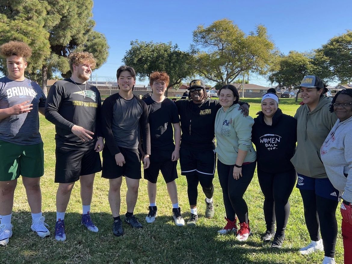 Great OL functional training this past weekend with <a href="/allblocksmattr/">All Blocks Matter</a> getting ready for junior season!
<a href="/CoachDaviesPHHS/">Colby Davies</a> <a href="/HenryFootball1/">PHHS Football</a>