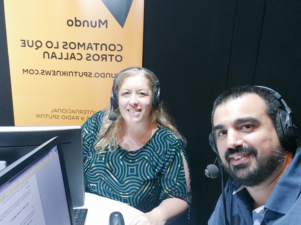MGonzalez_OK's tweet photo. Todos los días en @SputnikMundo hacemos Radio junto a @alepatrone tomándole el pulso a América Latina y el Mundo. Acompañanos por #EnOrbita y #Telescopio 🎙🔴 En Uruguay a través de @M24radio Lun y Mier 19hr y Sab 12hr https://t.co/DRNPUolIsc