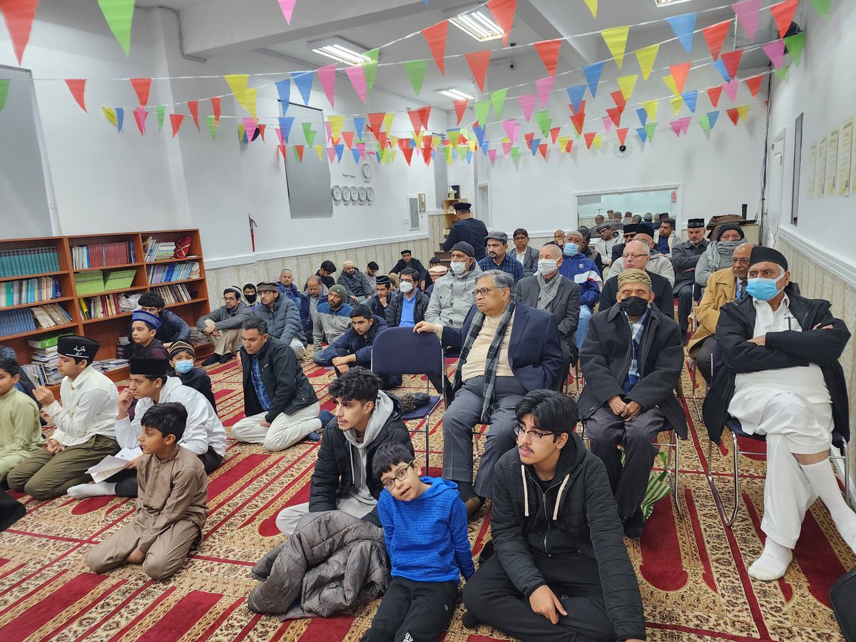 Adnan_Bhalli's tweet photo. Alhamdolilah we had a successful Muhammad Messenger of Peace event yesterday in #Brooklyn. We received positive feedback from the attendees. Here are some pictures from the event. 
#JalsaSeeratUnNabi
#Islam
#Ahmadiyyat https://t.co/WNxxXBRmG1