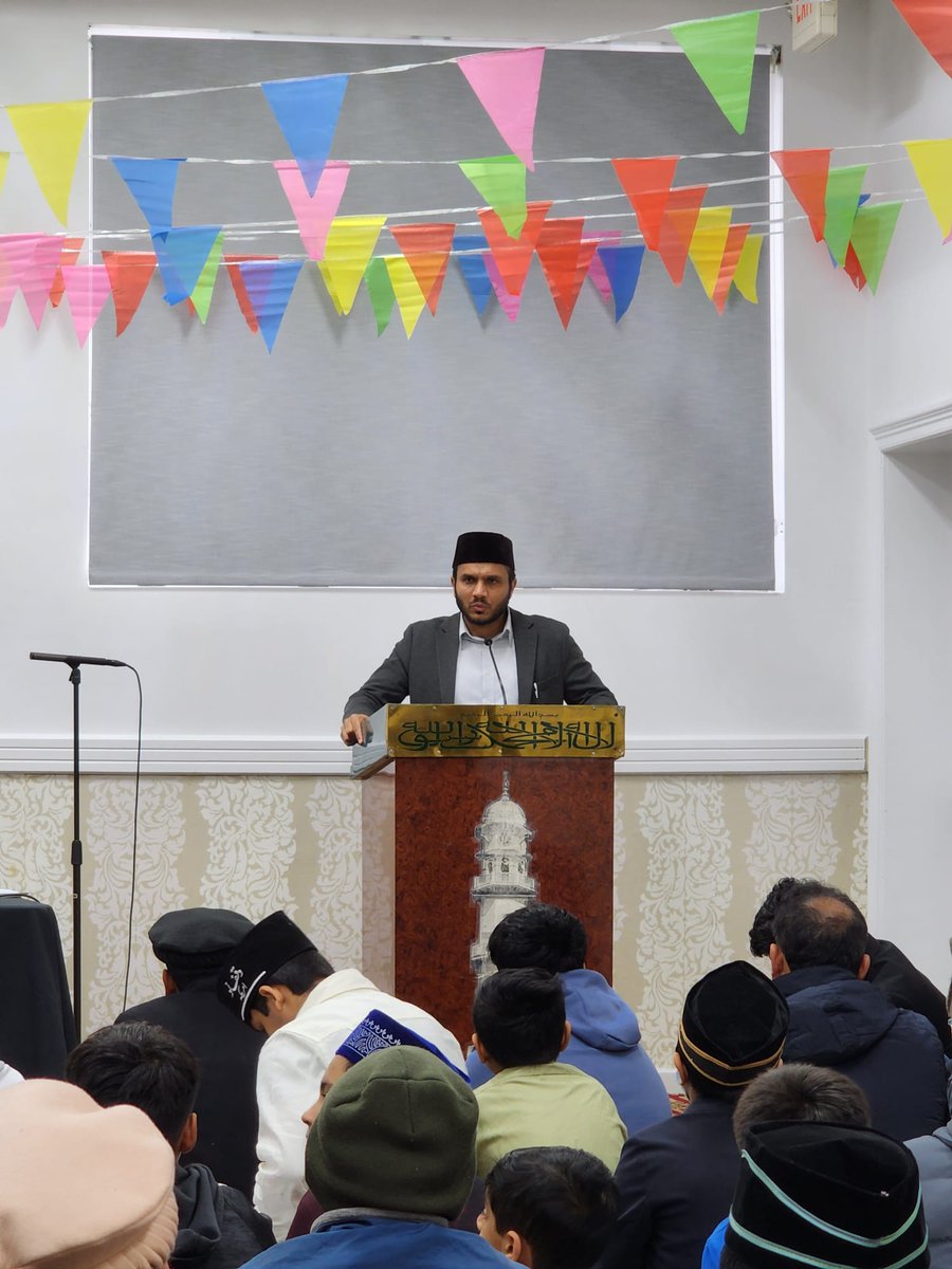 Adnan_Bhalli's tweet photo. Alhamdolilah we had a successful Muhammad Messenger of Peace event yesterday in #Brooklyn. We received positive feedback from the attendees. Here are some pictures from the event. 
#JalsaSeeratUnNabi
#Islam
#Ahmadiyyat https://t.co/WNxxXBRmG1
