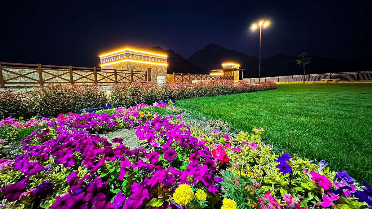 #نحن_في_انتظاركم 

في منتزه مطل أضم 
روعة الحاضر … مع عبق الماضي الجميل

#بلدية_أضم 
#أمانة_جدة