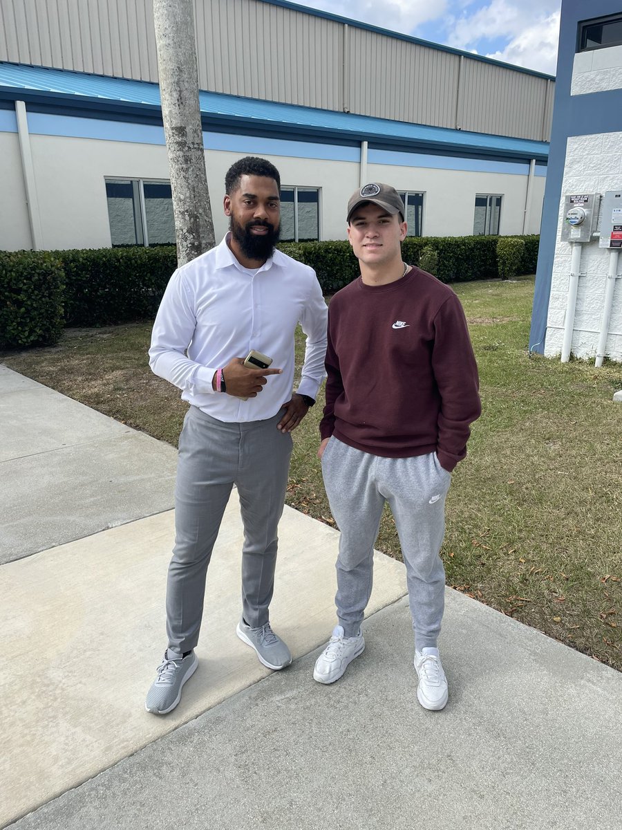 nickvenezia_'s tweet photo. After a great visit @STU_Football I am blessed to receive my 6th offer!! @CoachAlexGray https://t.co/VE1OLtZCG9
