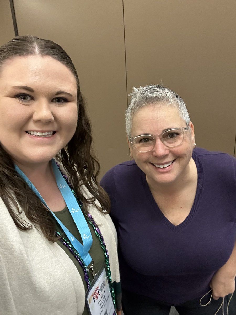 JackilynHeller's tweet photo. If you havenβt been to a session with @lesliefisher I highly recommend it! #FETC #FETC23 #KCSinnovates #KCS_T2L https://t.co/IGPxc7l9Pm