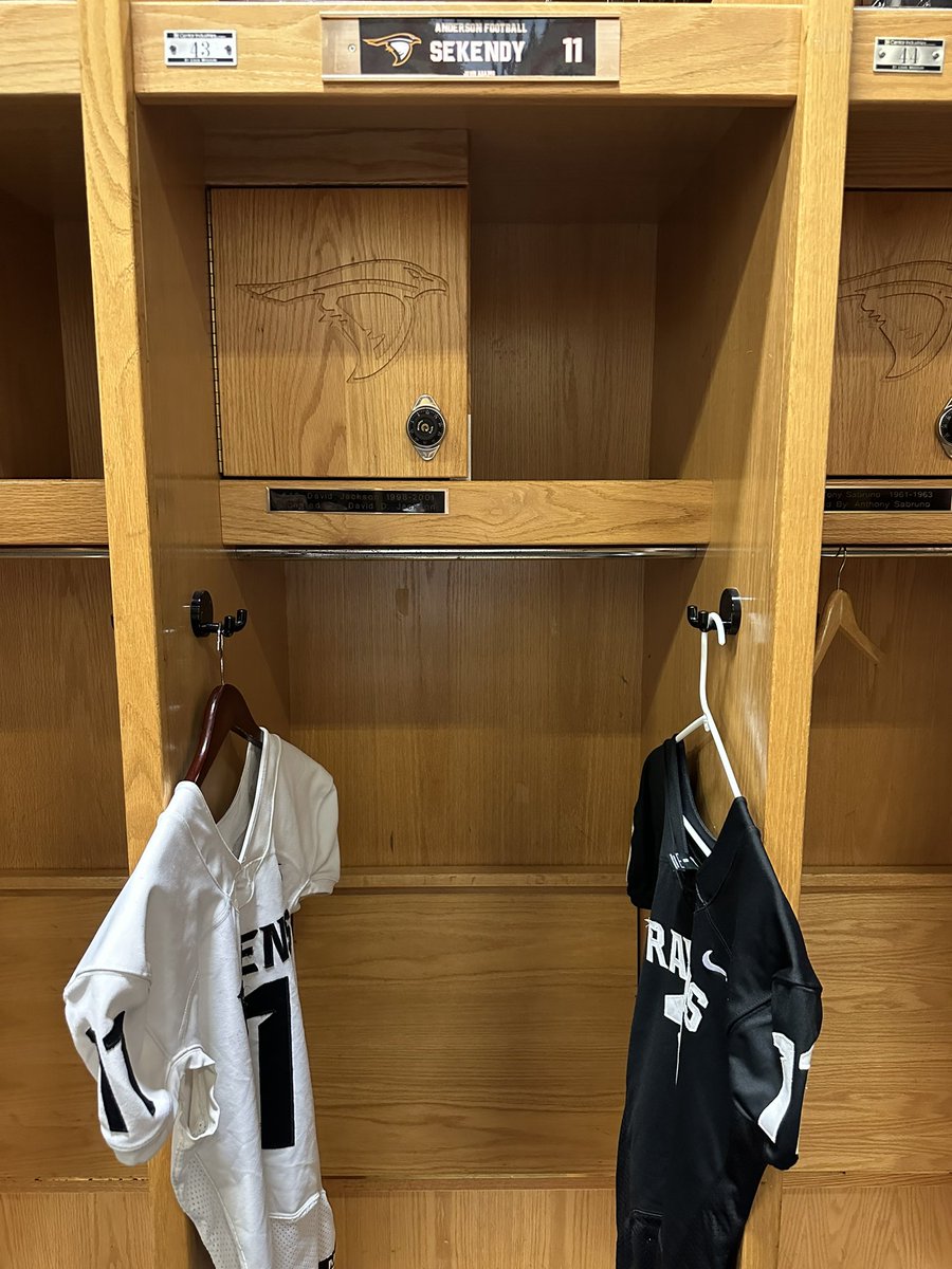 Little late but I want to say thank you to <a href="/AUFootball__/">Anderson University Football</a> for a great visit🙏🏼 <a href="/coach_codd/">Jonathan Coddington</a> 🟠⚪️⚫️