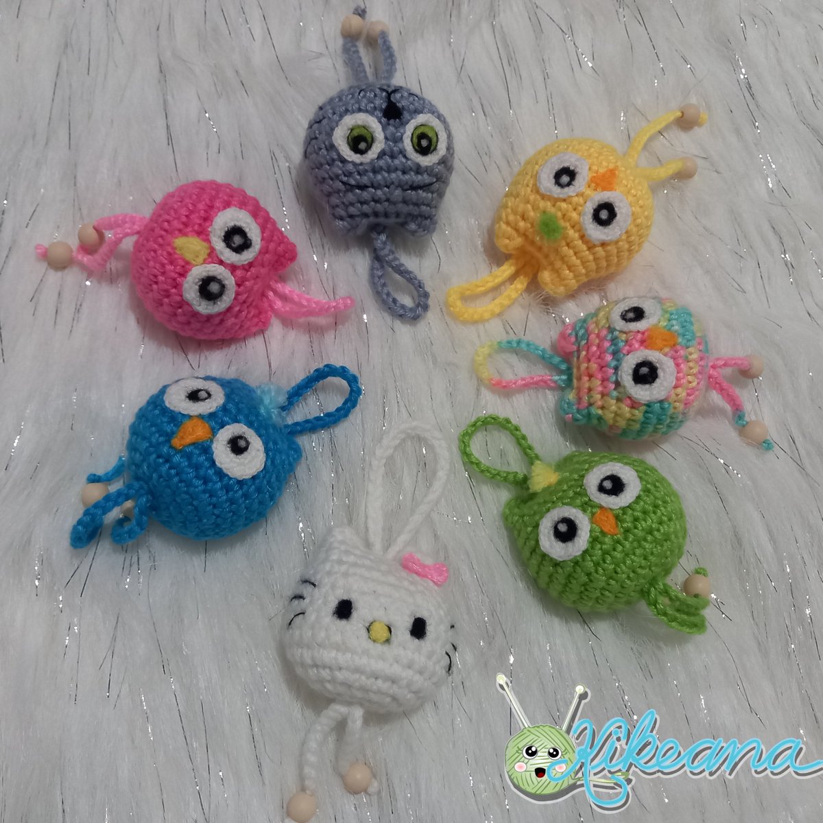 Tenemos llaveros de Amigurumis en todos los colores y con muchísimos diseños 🧵😍 ; Cada uno tejido con mucho amor para toda ocasión especial🌠💙.

#KikeanaPost #Amigurumi #llavero #buhoamigurumi #buho #Crochet #hechoamano