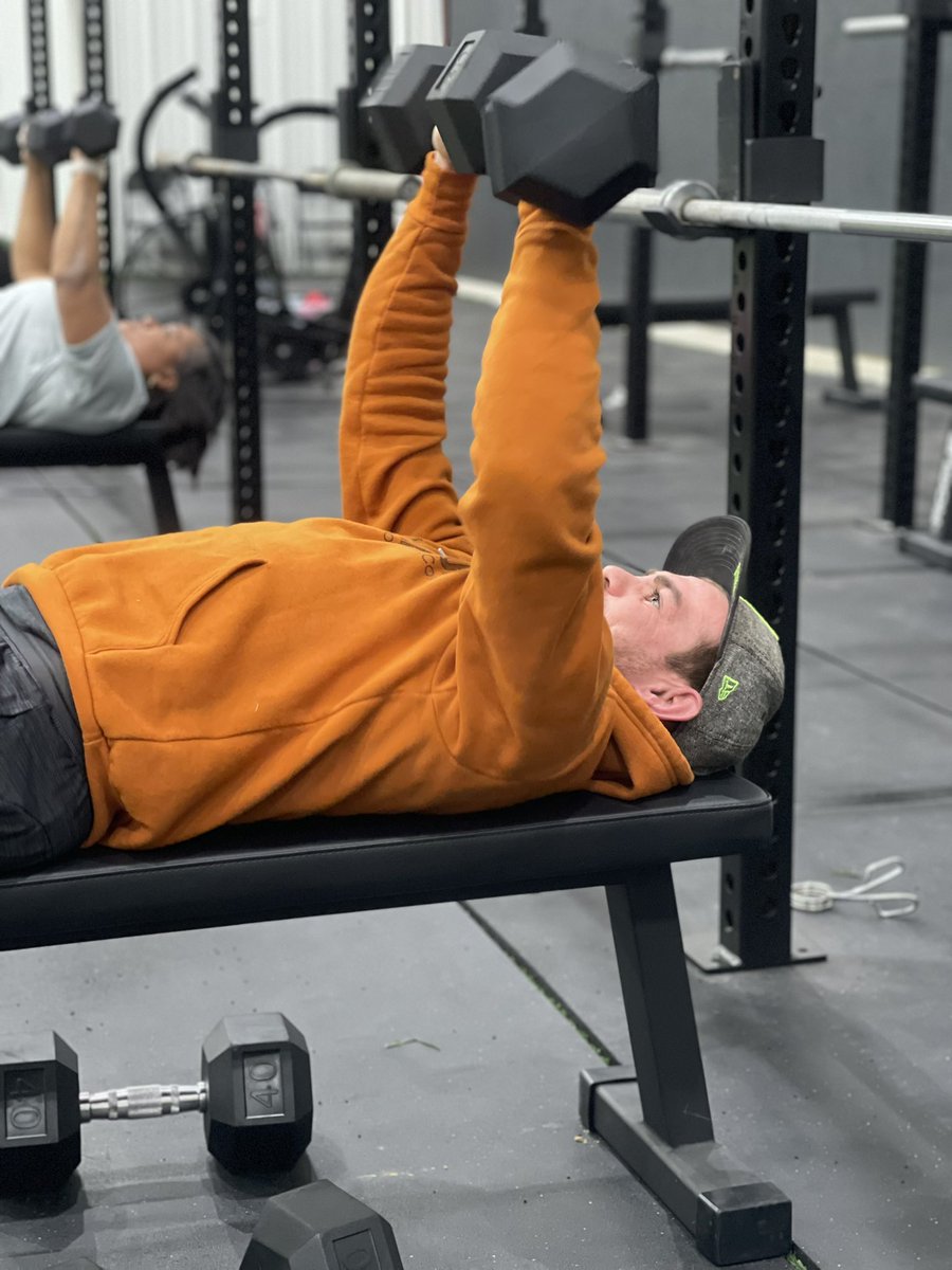 Professional bull rider Chase Outlaw getting a good pump in with our noon adult fitness group 💪🏾