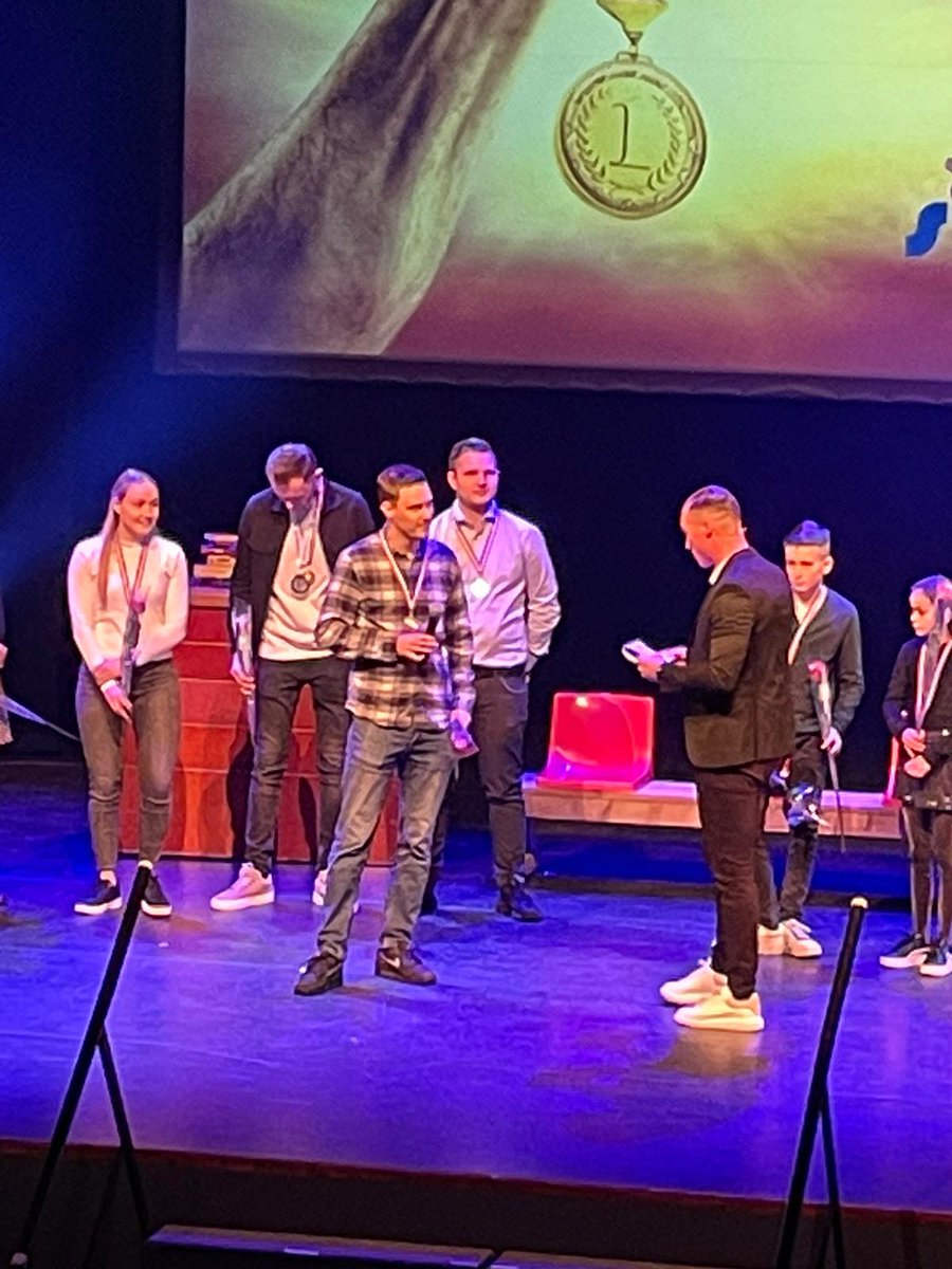 Vanavond worden onze sportkampioenen van 2022 gehuldigd door de gemeente Oss bij de #OsseSportawards!