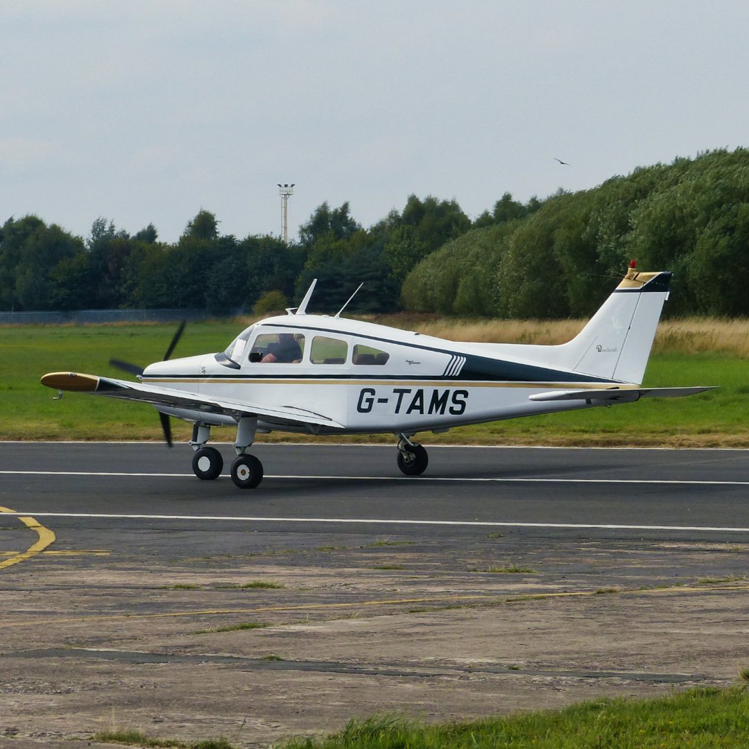 Beechcraft A23-24 Musketeer Super III G-TAMS arriving at Sandtoft Airfield from Tatenhill Airfield 3.9.22.

#textron #textronaviation #beechcraft #flybeechcraft #beechcraftlovers #beechcrafta23 #beechcraftmusketeer #beechcraftmusketeer23