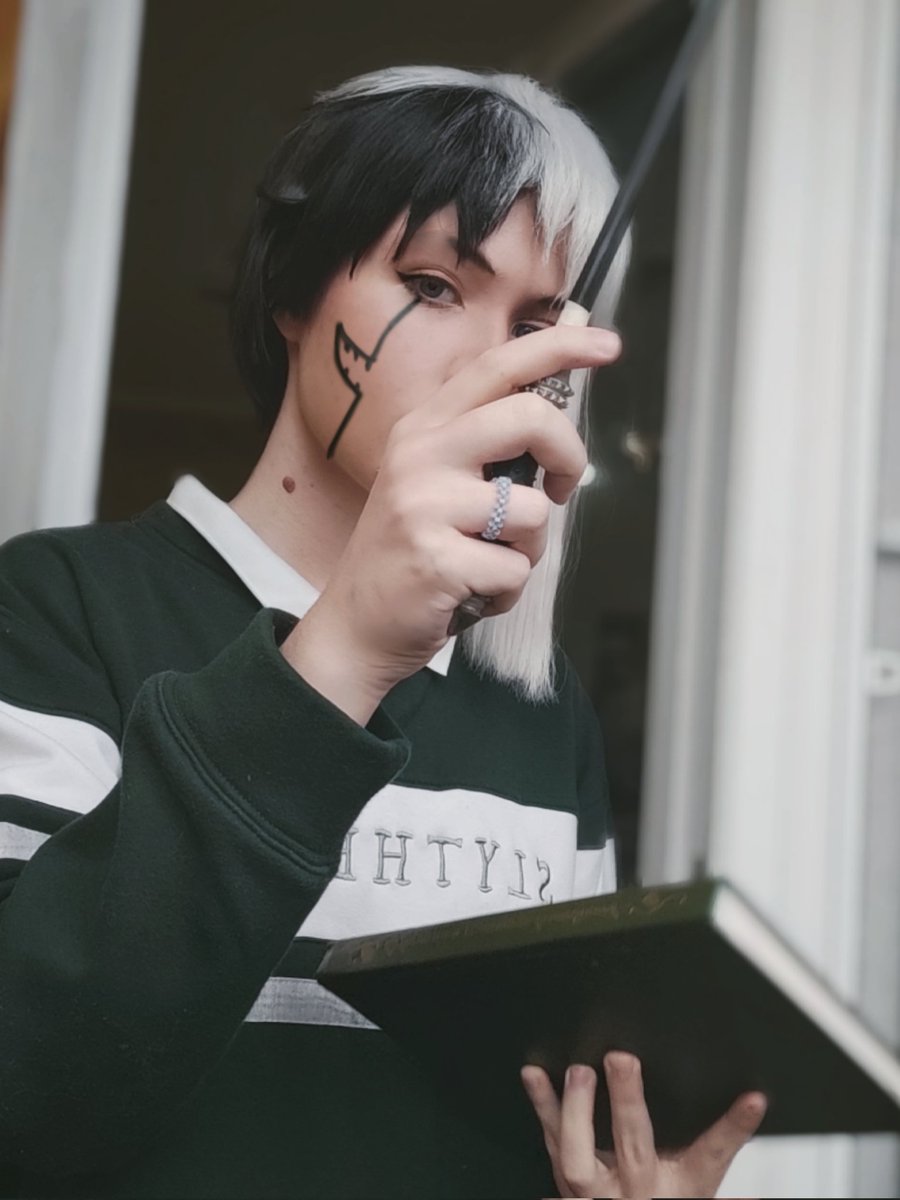 KeoAmi's tweet photo. Good morning, Senku-chaan~ 

#gen #asagirigen #DrSTONE #drstone千空誕生祭 #cosplay #HarryPotter #Slytherin https://t.co/rD38rVAXUg