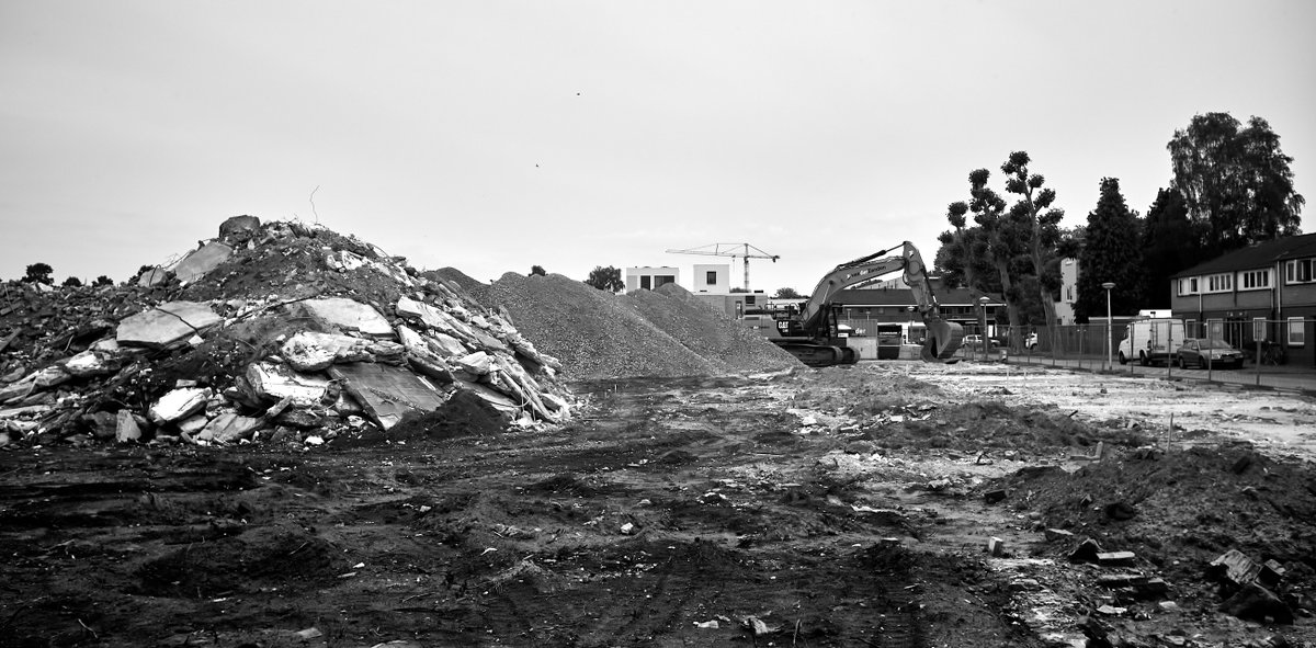 PhotowalkE's tweet photo. Last Saturday, I posted murals on new buildings in Woensel West. The other side of the coin is this type of images.
Kees Martens covered demolitions in the last 30 yrs. &amp; the social impact it had. 
Join us at the meetup this weekend https://t.co/rgykstMWyg https://t.co/jbJqhUeI7h