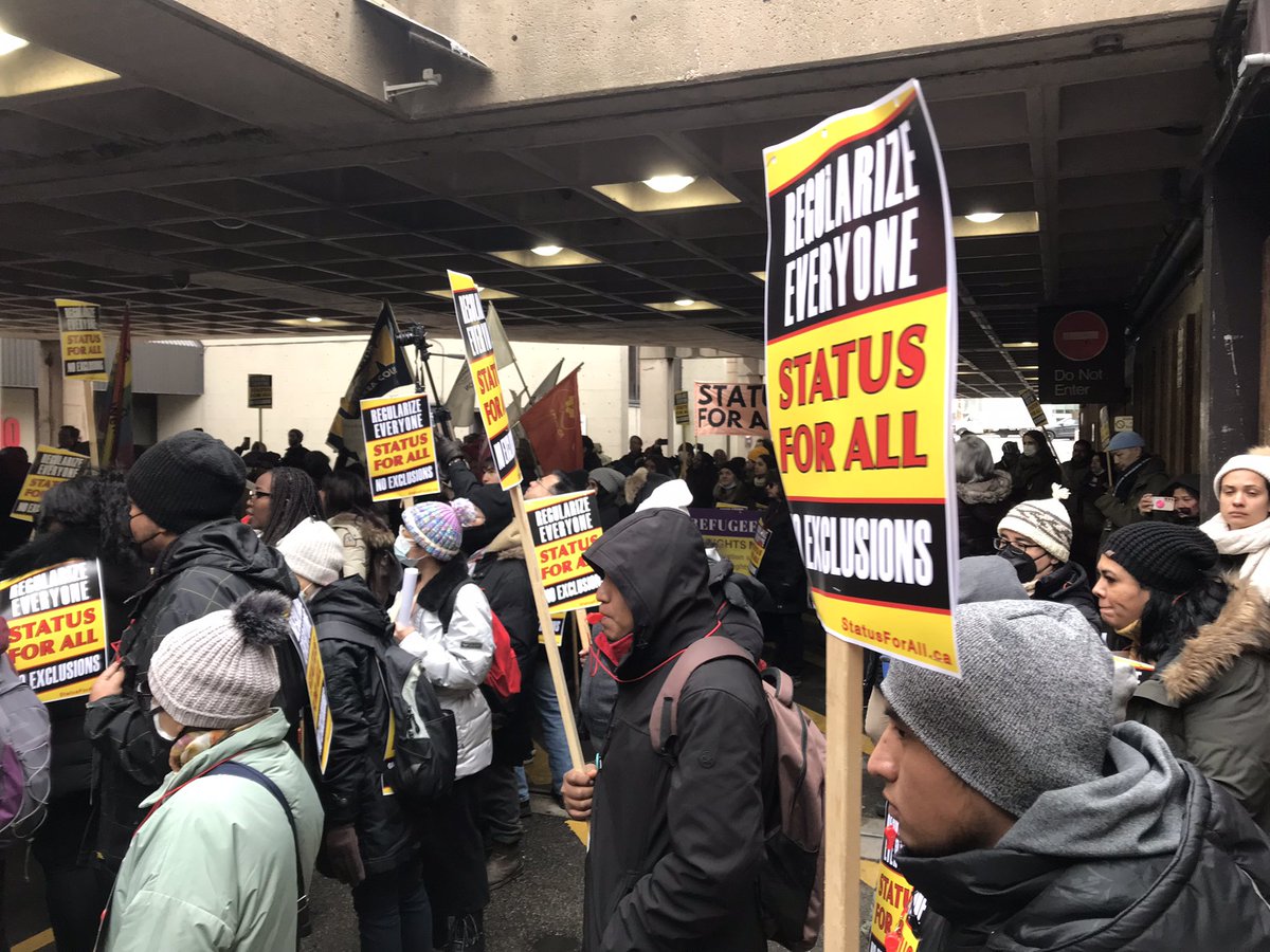 Amazing rally today in #HamOnt outside the <a href="/JustinTrudeau/">Justin Trudeau</a> gov’t cabinet retreat. Main msg: #StatusForAll! Incredible turnout from #migrant workers!!! #onpoli <a href="/MWACCanada/">Migrant Workers Alliance for Change</a> <a href="/WorkersAC/">Workers' Action Centre</a>