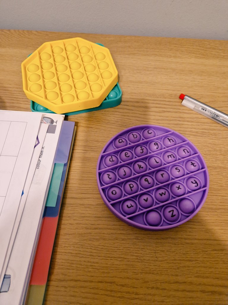 MissCh2017's tweet photo. The kind of lesson prep I enjoy most! 😌
 #activeliteracy #playbased #spellinggames https://t.co/L9fLD5E2yK