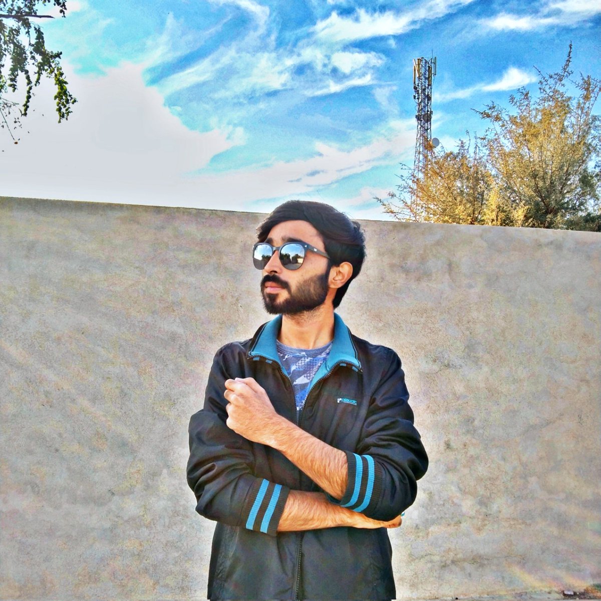jamal_domki's tweet photo. #NewProfilePic https://t.co/k5Bt1vnJNk