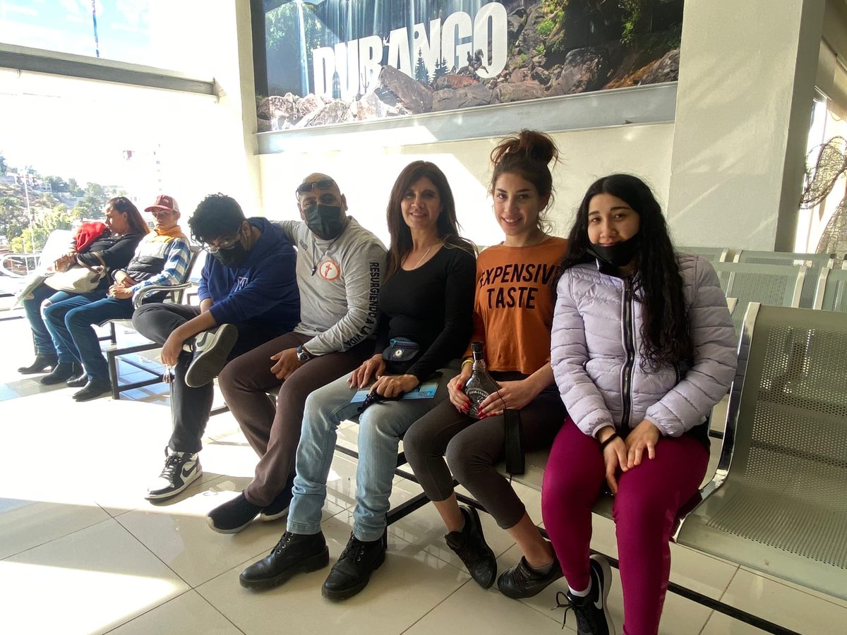 Desde un recorrido lleno de acción al estilo del Viejo Oeste 🤠🐎🌵, o un tranquilo paseo por el teleférico 🚡🌅, turistas provenientes de diferentes países y estados vienen a pasar una tarde única en #Durango.