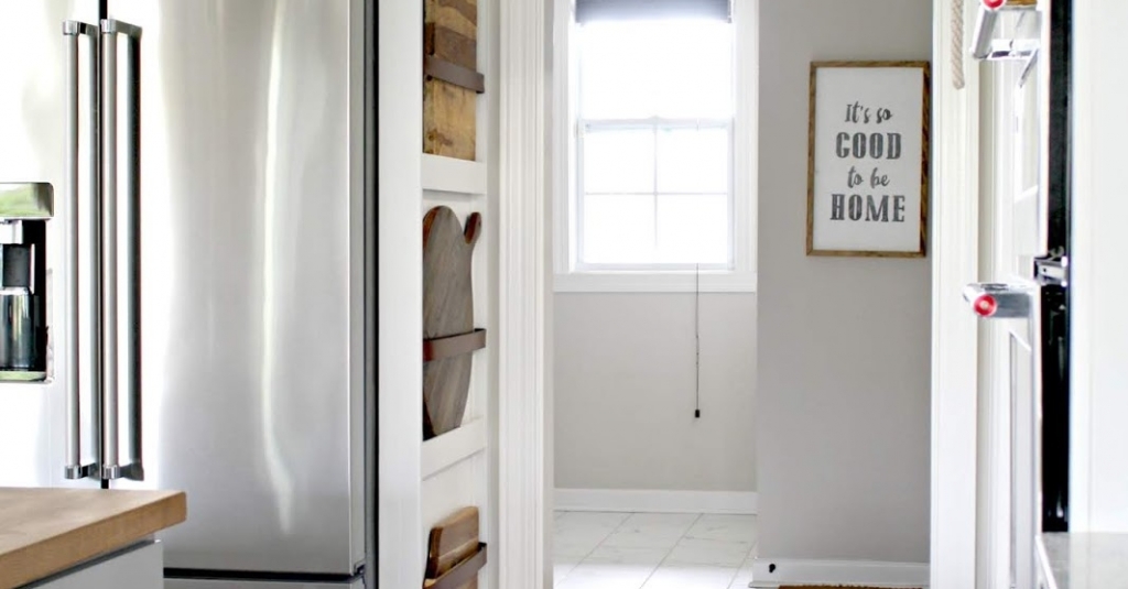Three Clever Ways to Add Storage Around a Refrigerator thriftydecorchick.com/2023/01/three-…