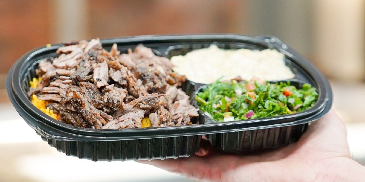 Winter days in #Newark call for shawarma to keep you toasty. Order yours from one of our favorite spots, <a href="/PitaSquare/">Pita square</a>. 
📸: <a href="/PitaSquare/">Pita square</a>