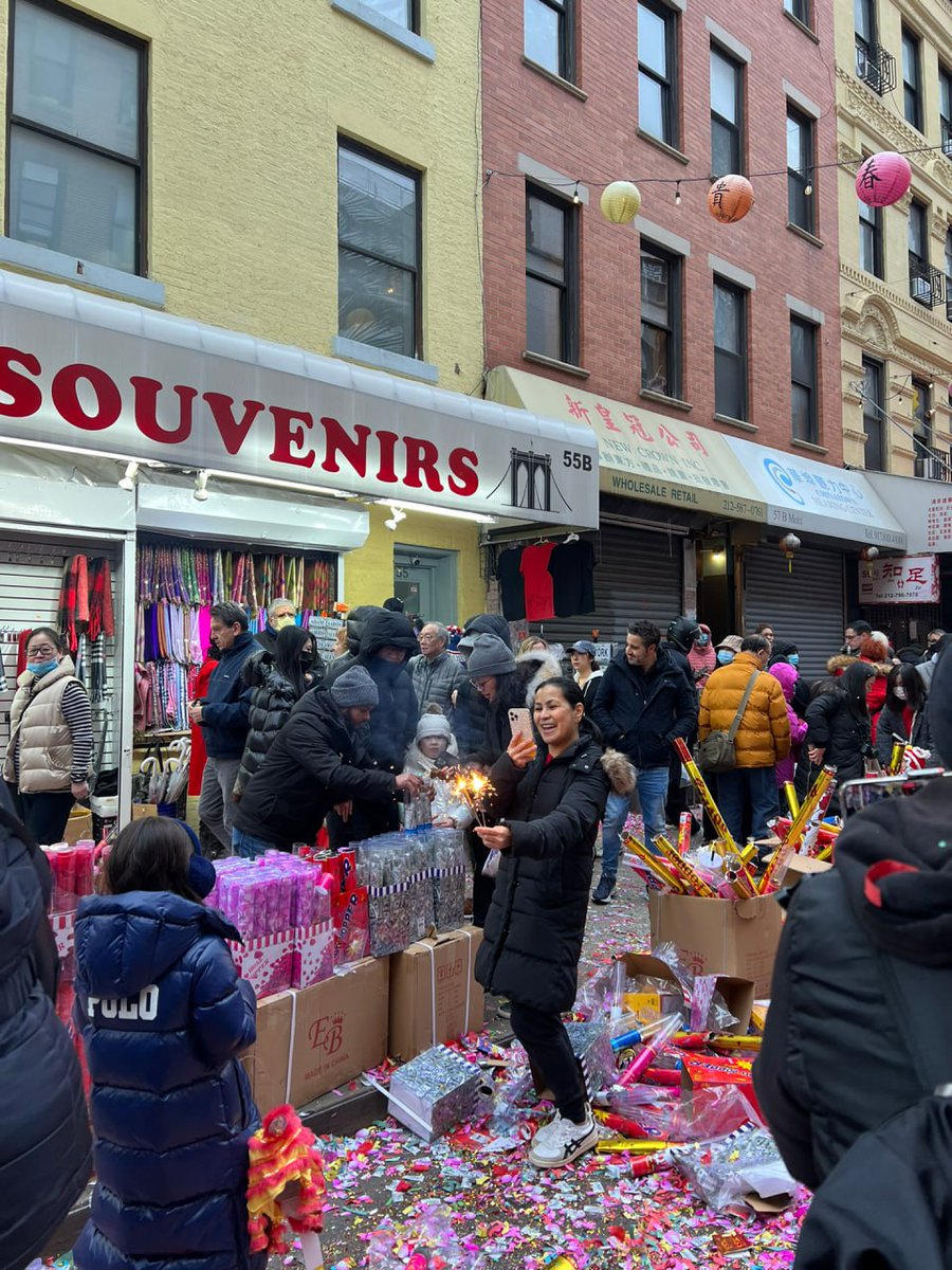 CandyJason2's tweet image. Happy chinese new year in china town