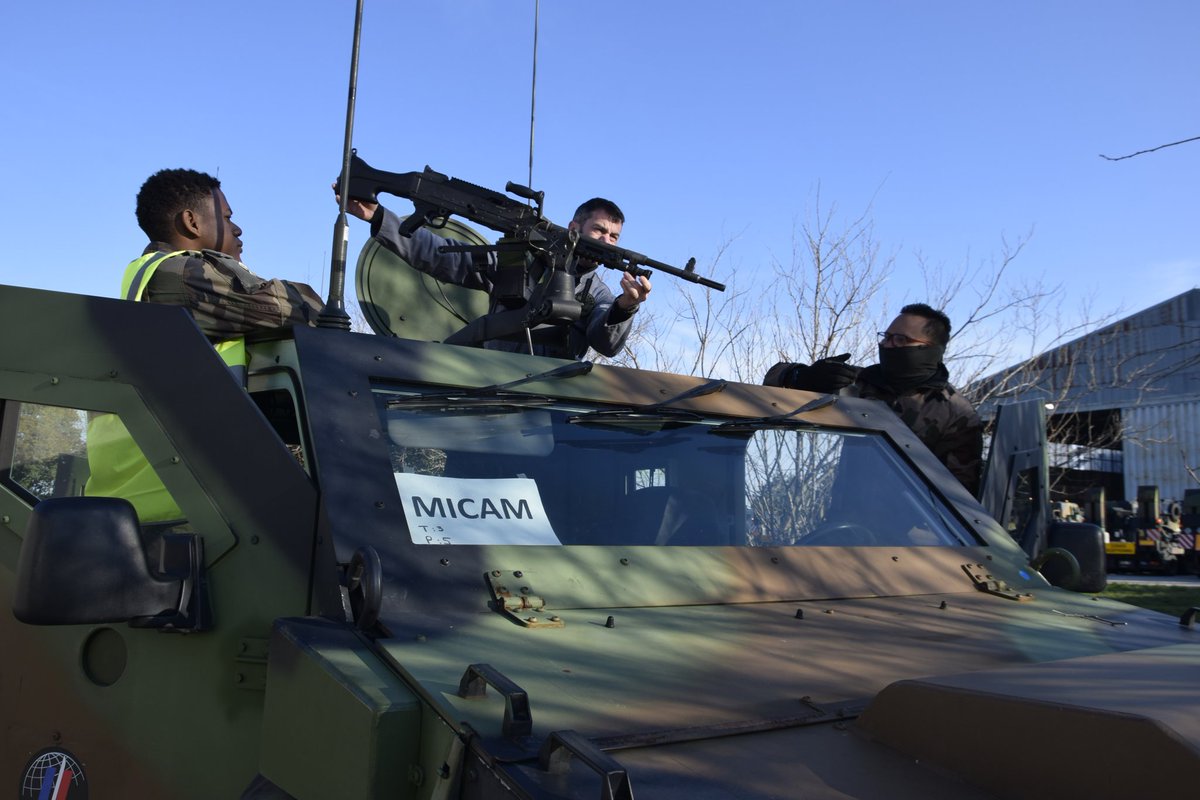 503eRT's tweet photo. Cette semaine c'est la #MissionMaintenance du régiment et de son matériel.
Les évaluations de la MICAM permettent d'entretenir notre #CapaciTerre. https://t.co/6njMeFrd7N
