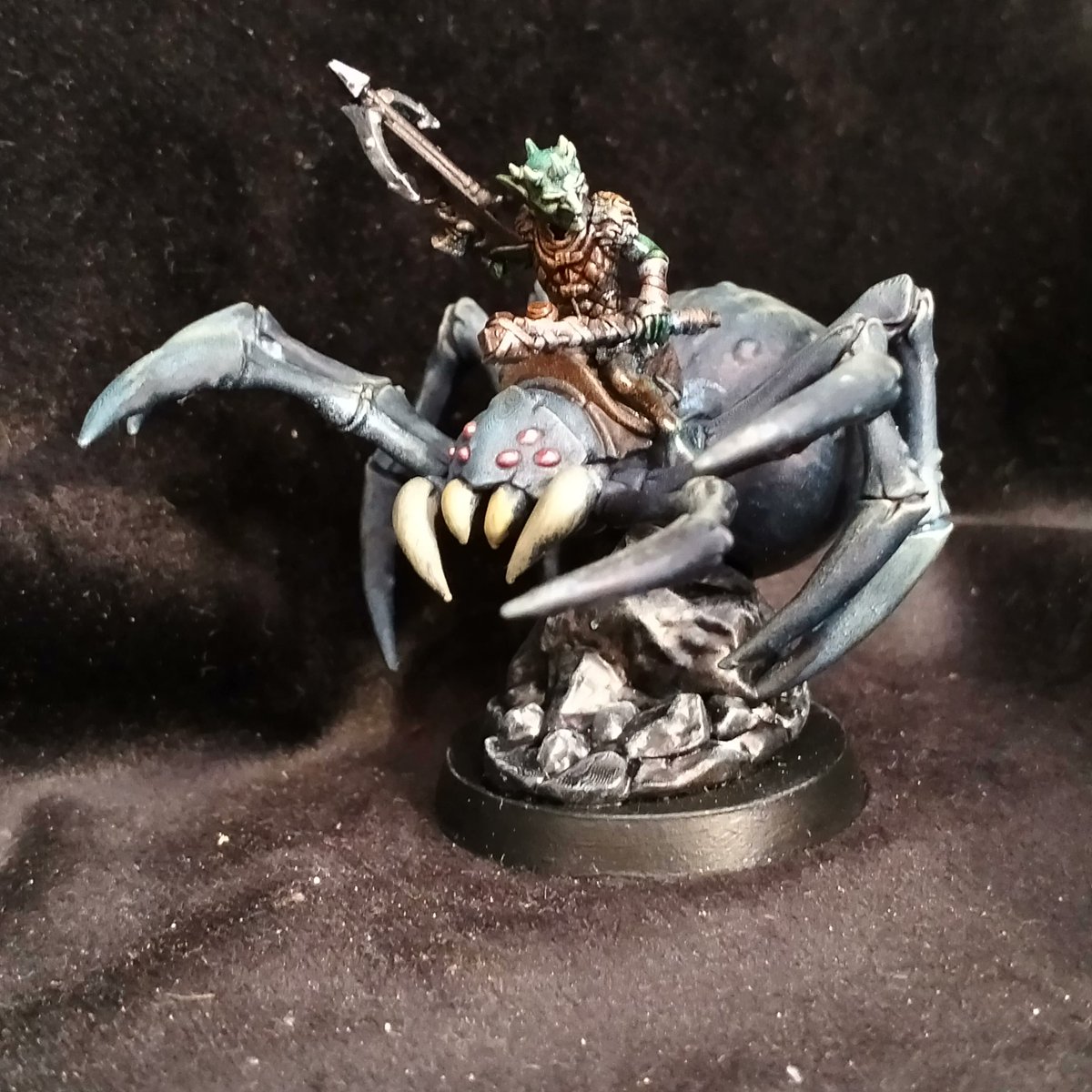 128: Gobbo Spider Rider, a Rider of Spiders
#dnd #dnd5e #dndminiatures #dndminis #dndcharacterart #dndart #minipainting #fantasy #miniatures #3dprinting #3dprint #minis #tabletop #tabletopgaming #tabletopminiatures