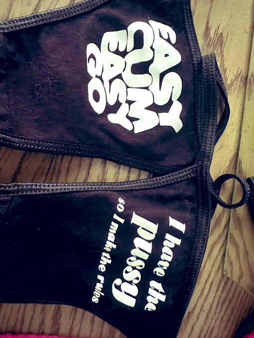 Which one should I where? https://t.co/G43xYSaYbq