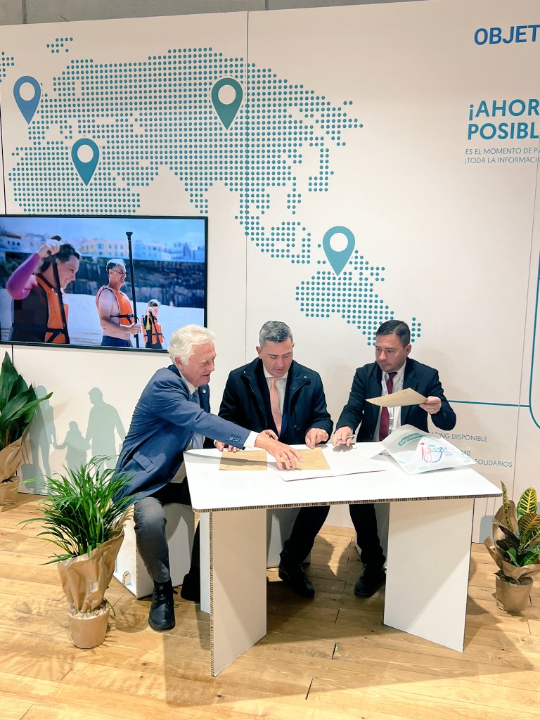 #Fitur2023 🇪🇸

#Misiones firmó la Carta de Compromiso para sostener a Puerto Iguazú como el primer destino sostenible de la Argentina, avalada por la Certificación Biosphere, que se centra en el presente y futuro del turismo sostenible.