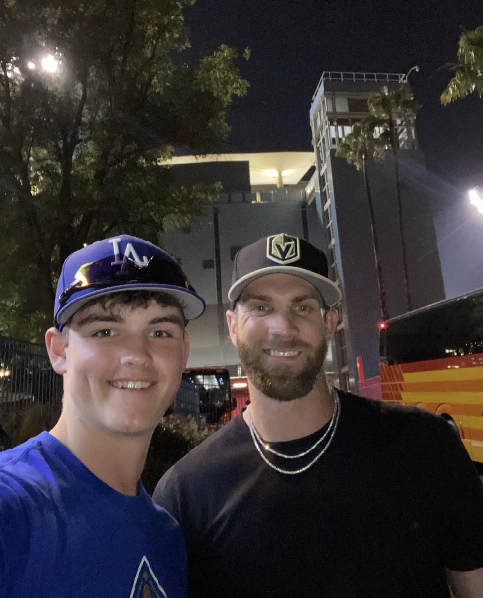 B_smith34_'s tweet photo. @BRWalkoff @bryceharper3 https://t.co/xzMYtqTuMz