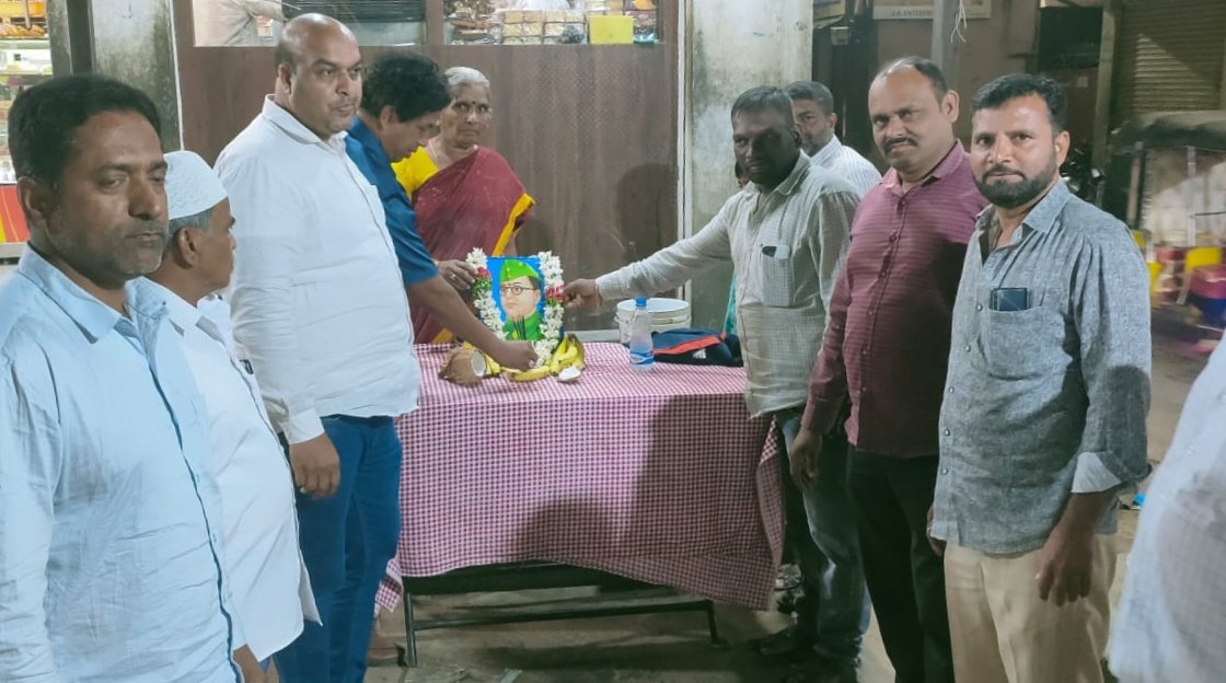 LBorabanda's tweet photo. నేడు నేతాజీ సుభాష్ చంద్రబోస్ గారి జయంతి

స్వాతంత్య్ర సమరవీరులలో అగ్రగణ్యుడు, అలుపెరుగని ఓటమి లేని పోరాటయోధుడు నేతాజీ సుభాష్ చంద్రబోస్ గారికి జయంతి సందర్భంగా ఘన నివాళులు. https://t.co/uz92Agn8Z7